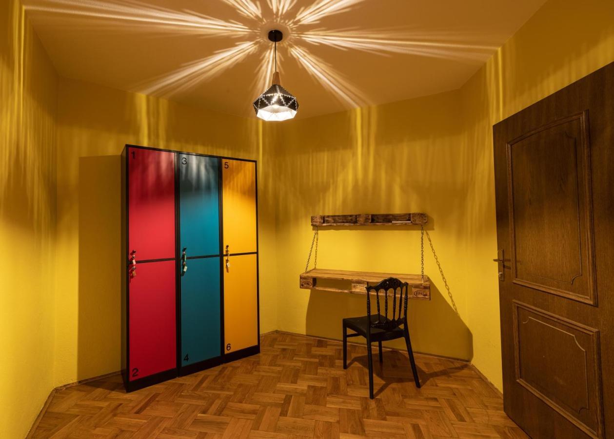 Hostel Prishtina Backpackers بريشتاين المظهر الخارجي الصورة