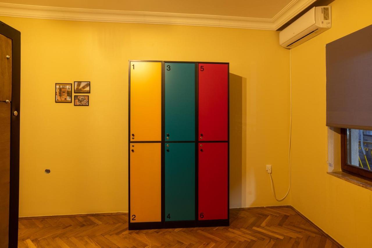 Hostel Prishtina Backpackers بريشتاين المظهر الخارجي الصورة