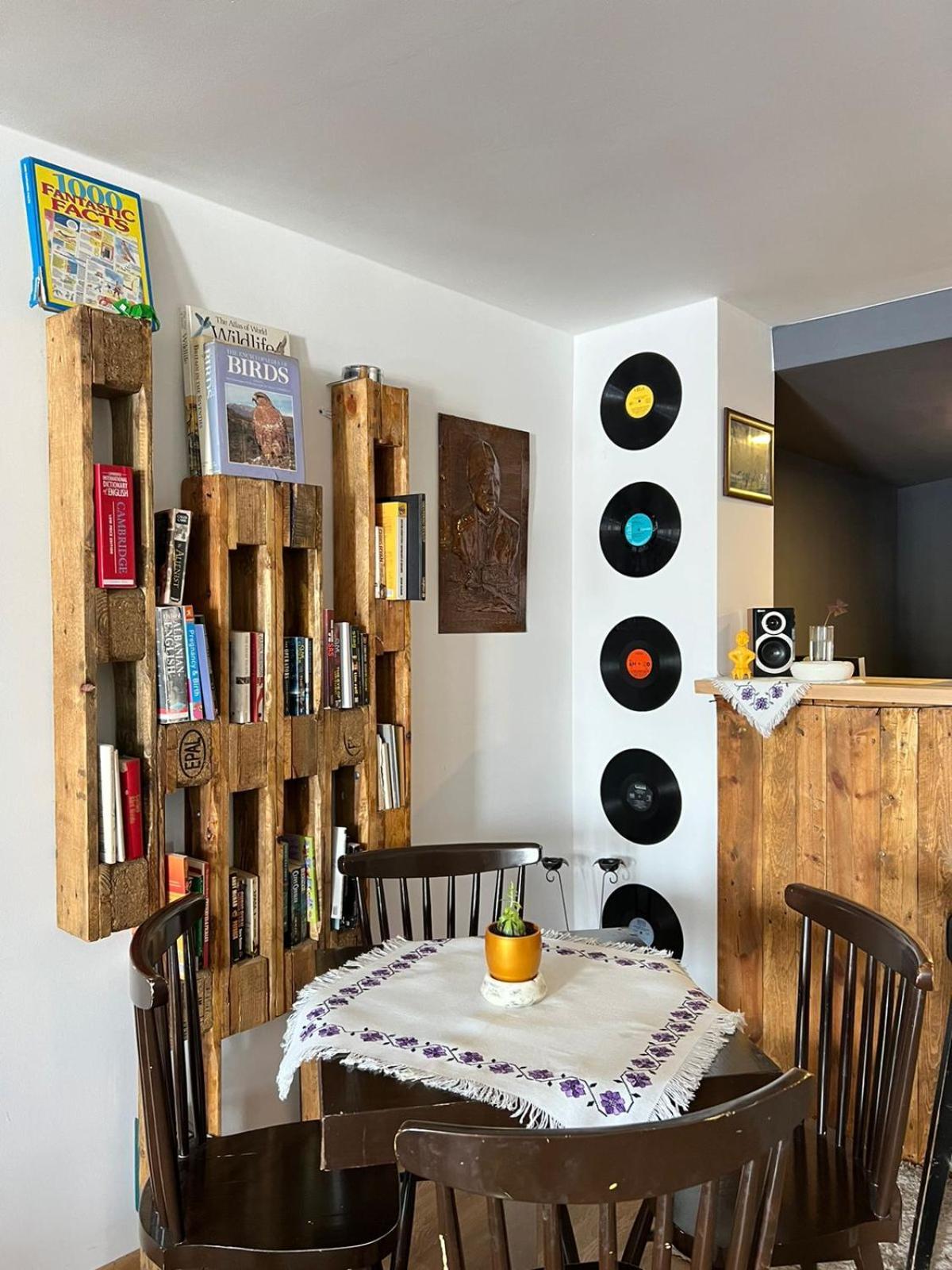 Hostel Prishtina Backpackers بريشتاين المظهر الخارجي الصورة